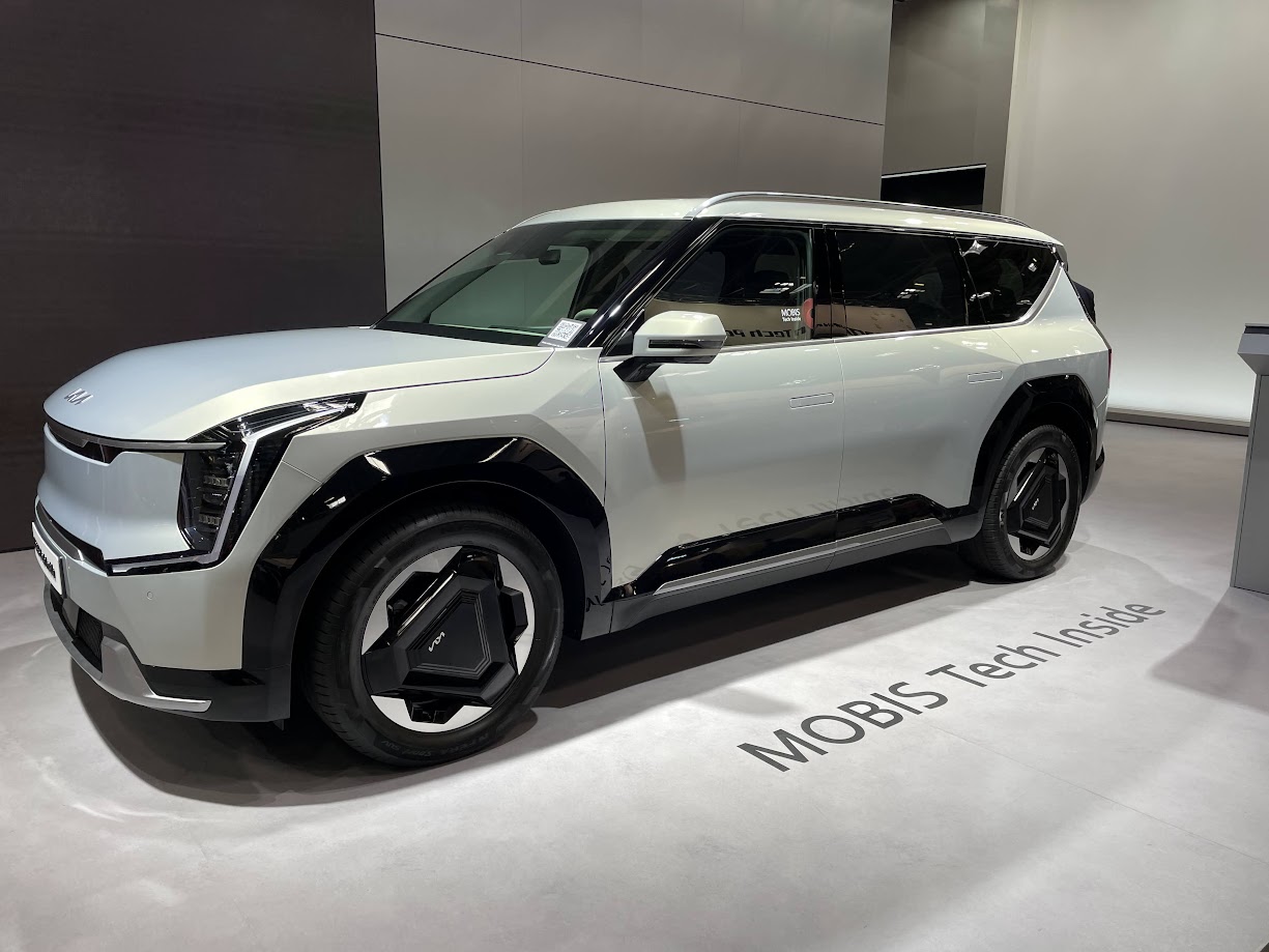 KIA EV9 Earth AWD 7-Sitzer 99,8-kWh-Batterie, 283 kW (385 PS), Allradantrieb inkl. Lieferung & Zulassung – Bild 2